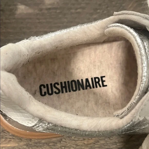 Cushionaire Balance Lace Up Silver Metallic Sneakers Size 6 - Picture 3 of 10